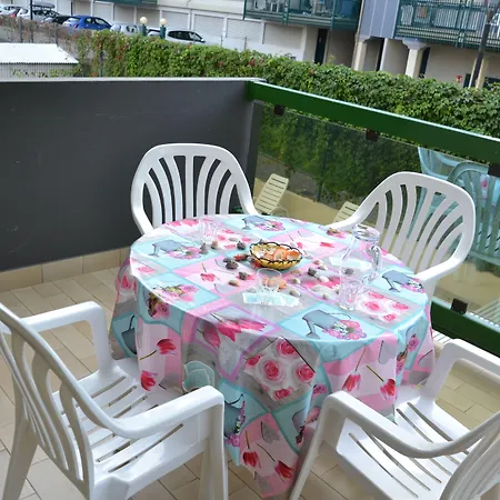 Apartment One Bedroom Flat With Balcony Next To The Sea Bibione