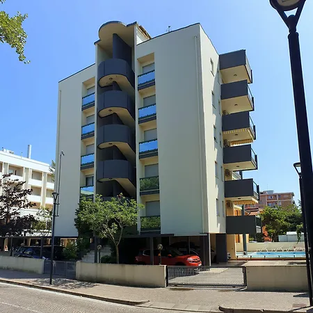 Appartamento One Bedroom Flat With Balcony Next To The Sea *